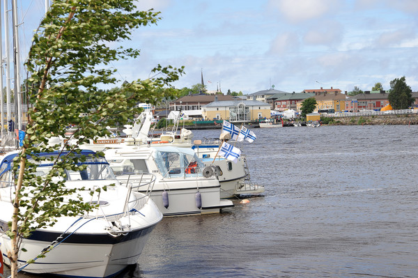 Kristinestad Kristiinankaupunki Cittaslow batar veneita