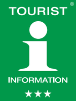 Matkailuinfon kyltti
